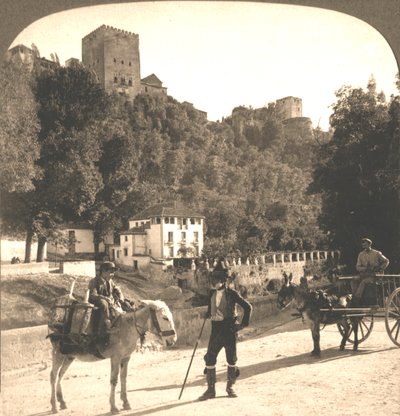 Mure og tårne i Alhambra, Granada, Spanien, 1896. af Works and Sun Sculpture Studios