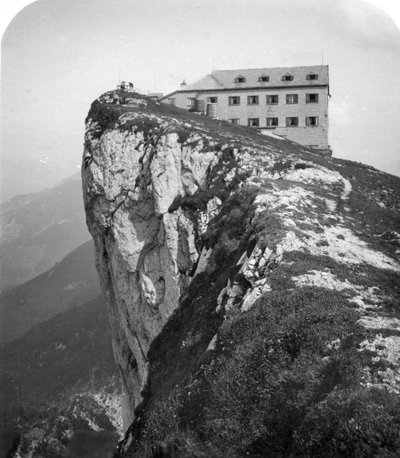 Hotel på toppen af bjerget Schafberg, Salzkammergut, Østrig, omkring 1900-tallet. af Wurthle and Sons