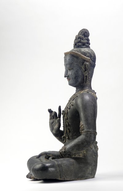 Bodhisattva i nepalesisk-kinesisk stil (lak, klud, spor af blå, guld og grøn maling og bladguld) af Yuan Dynasty Chinese School