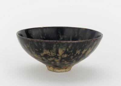 Teskål, Jiangxi-provinsen, slutningen af det 13.-slutningen af det 14. århundrede (keramik) af Yuan Dynasty Chinese School