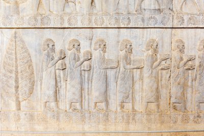 Gammelt relief af Achaemeniderne; delegation af ionerne; Apadana Palace; arkæologisk sted; gamle persiske by Persepolis; UNESCOs verdensarvssted; Fars-provinsen; Iran; Asien af Frederick (attr. to) Barnard