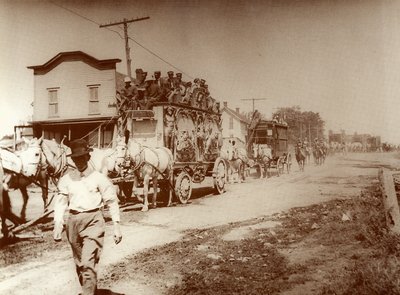 Cirkus kommer til byen, ca. 1905 (foto) af . .