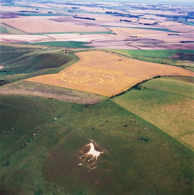 Korncirkel i hvedemark, Milk Hill, Alton Priors, Vale of Pewsey, Wiltshire af Ferdinand Georg Waldmuller
