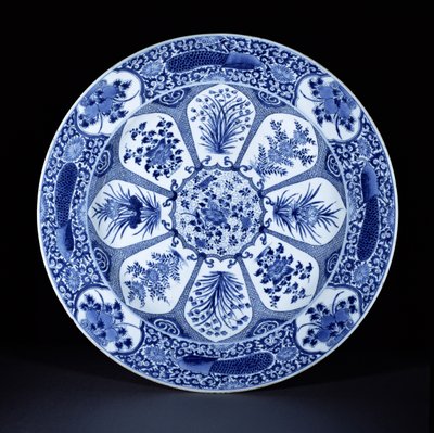 Blå og hvid tallerken, Kangxi periode, ca. 1700 (porcelæn) af Chinese School