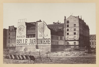 La Belle Jardinière: butikken på rue de la Cité under nedrivningen, Paris af attributed to Charles Marville