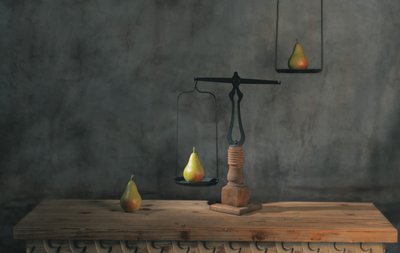 Rustik pære-balance af chenyi wang
