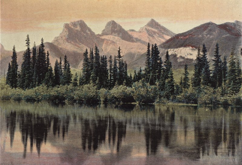 Three Sisters Mountain i Alberta District af European Photographer