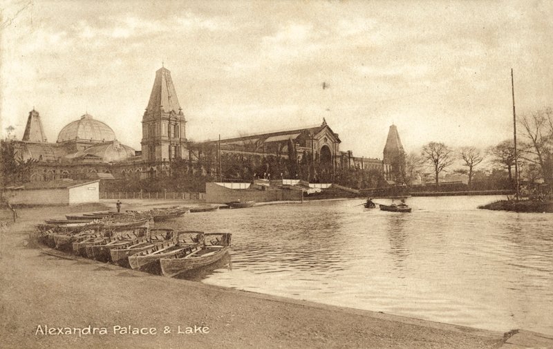 Alexandra Palace, Lake (s/h foto) af (after) English photographer
