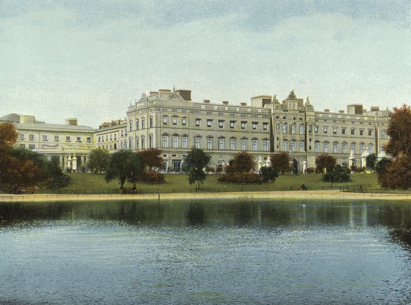 Buckingham Palace (farvet foto) af (after) English photographer