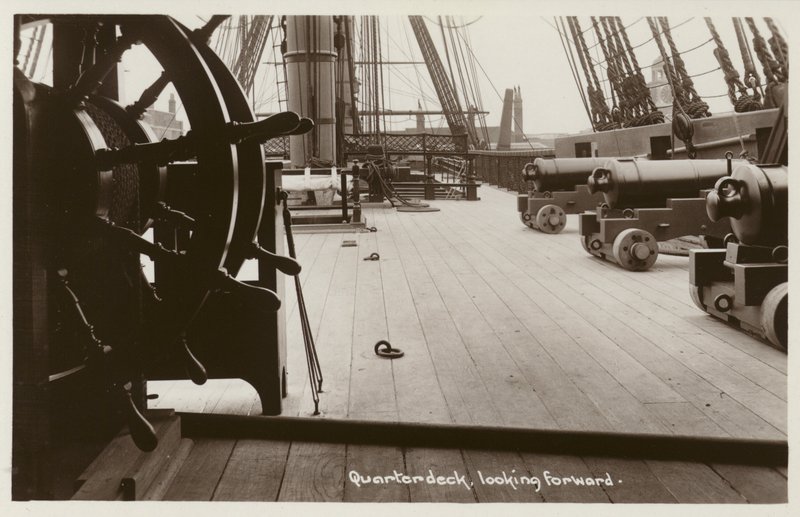 Quarterdeck af HMS Victory, ser frem (s/h foto) af (after) English photographer