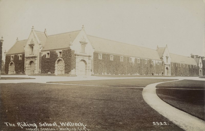 Rideskolen, Welbeck, Nottinghamshire (s/h-billede) af (after) English photographer