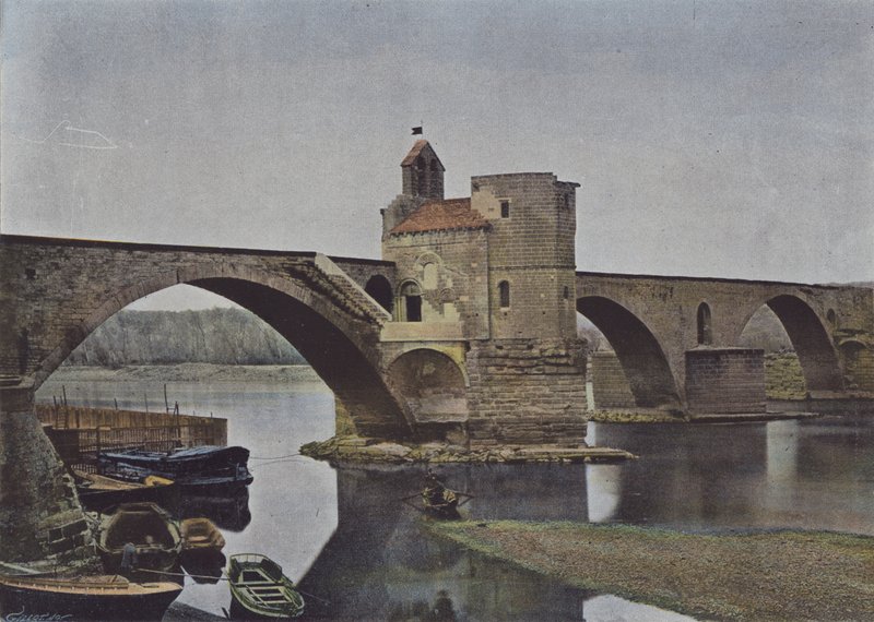 Avignon, Pont Saint-Benezet (farvet foto) af (after) French Photographer
