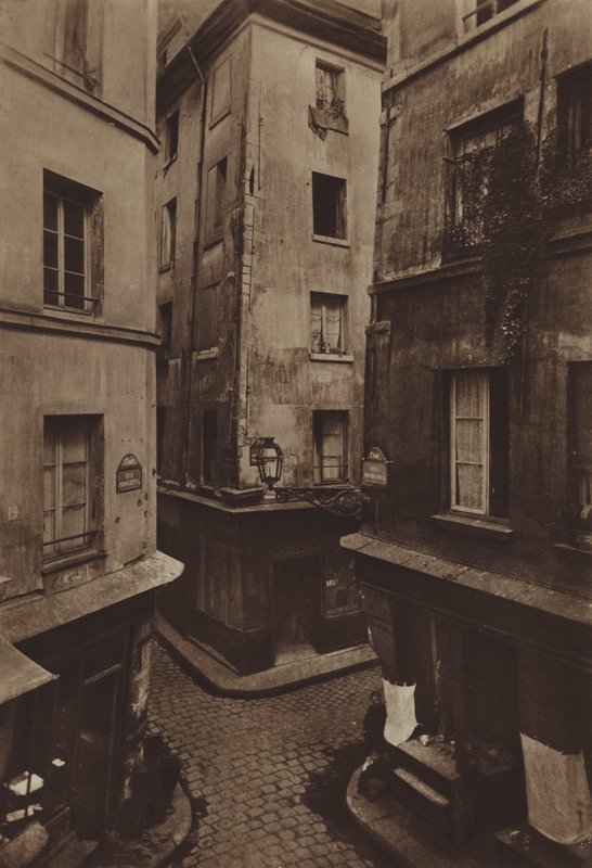 Carrefour des Streets Mondeour, Pirouette og La Petite-Truanderie i 1886 (B/W-foto) af (after) French Photographer