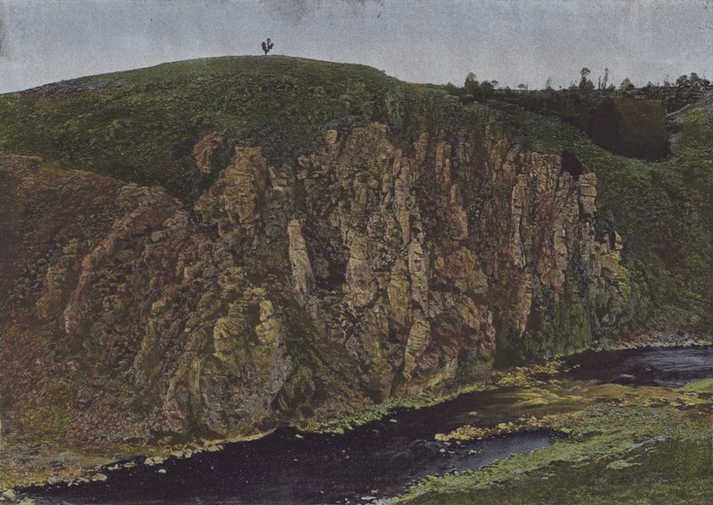 Cliffs of the Creuse (farvet foto) af (after) French Photographer
