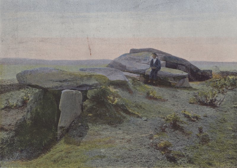 Mane-Lud dolmen, i Locmariaquer (farvet foto) af (after) French Photographer
