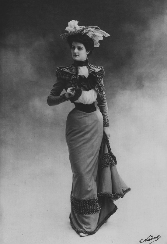 Mademoiselle Dortzal (s/h foto) af (after) French Photographer