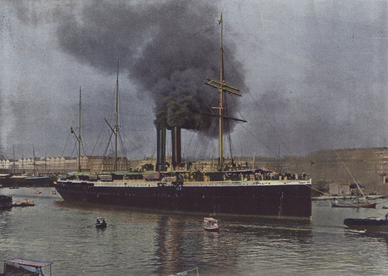 Marseille, A Ship of the Messageries Maritimes forlader havnen (farvet foto) af (after) French Photographer