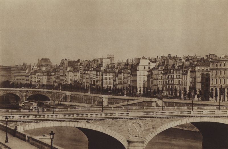 Quai de la Megisserie omkring 1860, Chatelet-teatret er allerede bygget (s/h-foto) af (after) French Photographer
