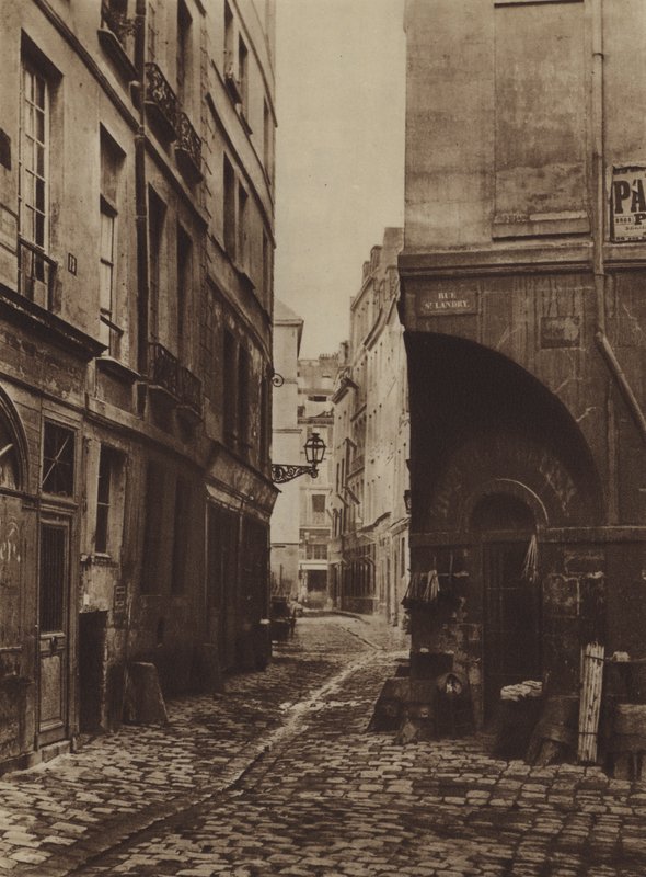 Rue des Marmousets i 1864, taget fra rue Saint-Landry, var på stedet for det nye Hotel-Dieu (s/h foto) af (after) French Photographer