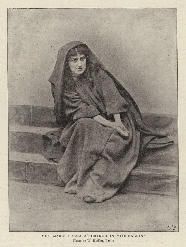 Frøken Marie Brema som Ortrud i "Lohengrin" (s/h-foto) af (after) German photographer
