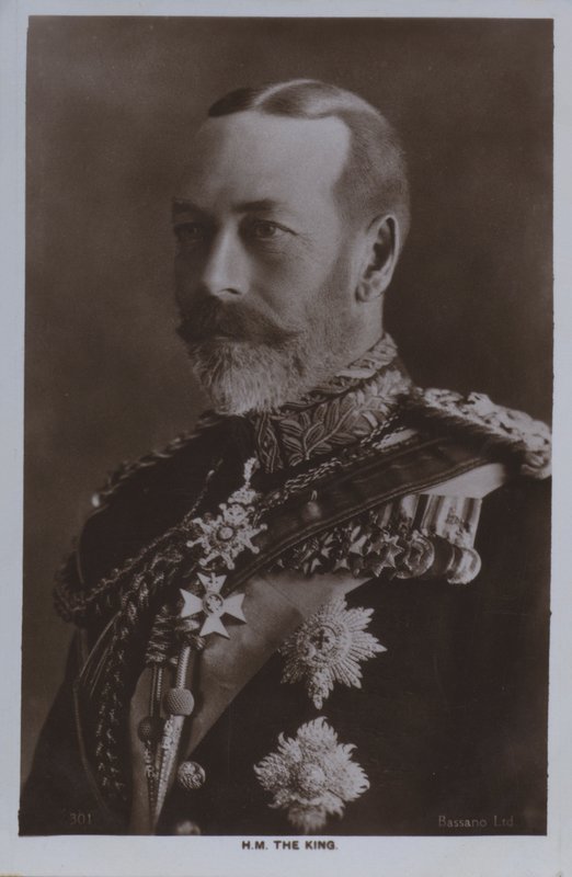 HM Kongen (s/h foto) af Alexander Bassano