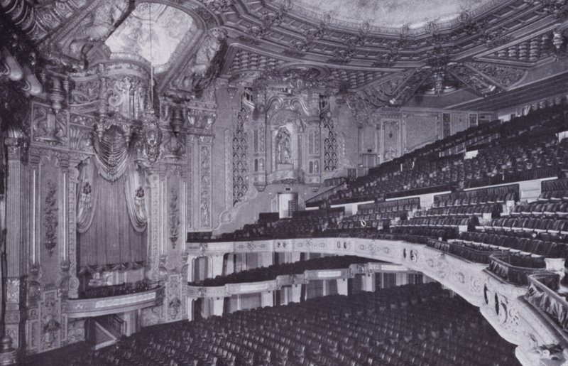Chicago: Interior, Oriental Theatre (s/h-billede) af American Photographer (after)
