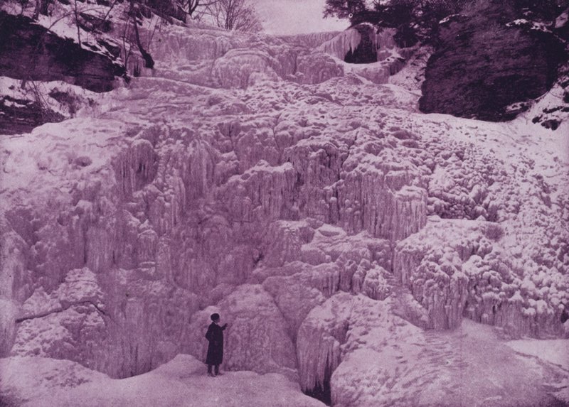 Hector Falls, Watkins Glen, om vinteren (s/h foto) af American Photographer (after)