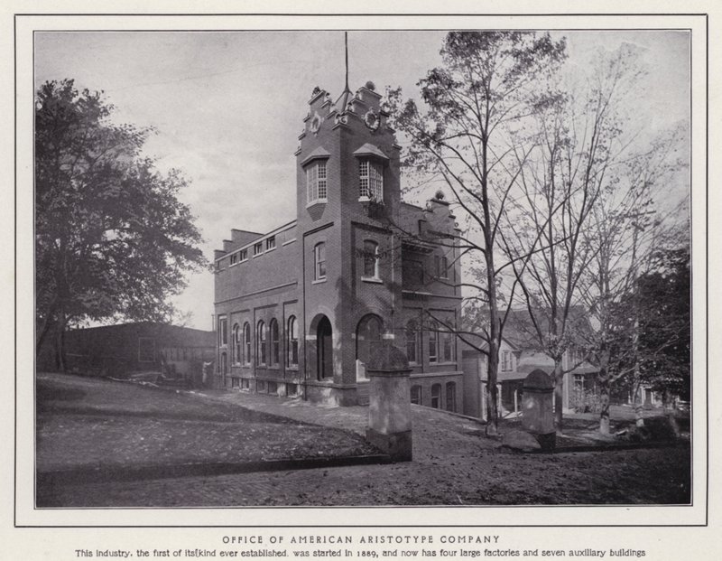 Jamestown, NY: Office of American Aristotype Company (s/h-billede) af American Photographer (after)