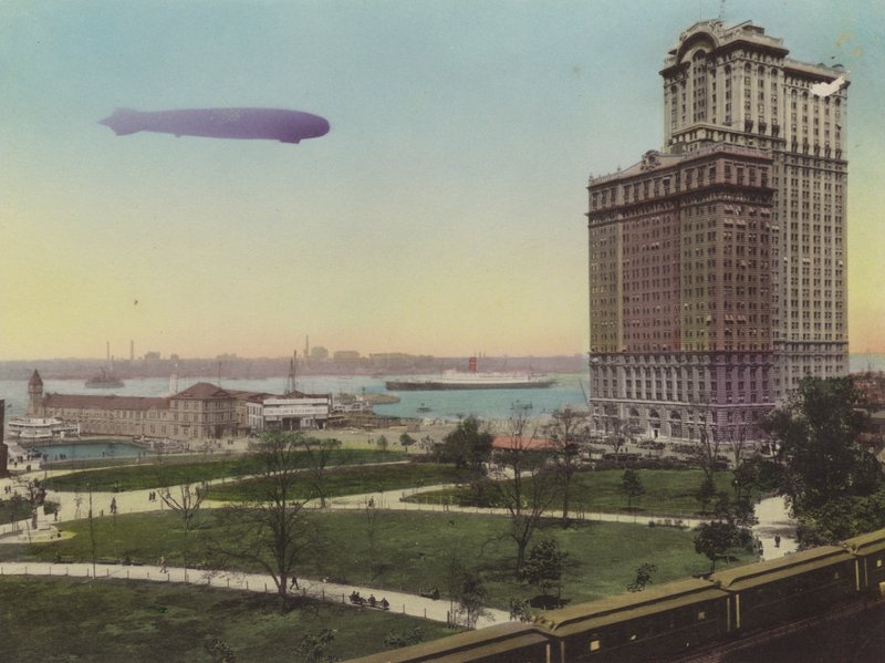 New York: Pier No 1, North River; Battery Park og Whitehall Building (foto) af American Photographer (after)