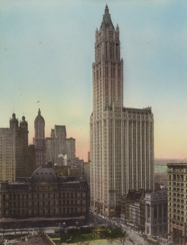 New York: Postkontor; Woolworth Building (foto) af American Photographer (after)