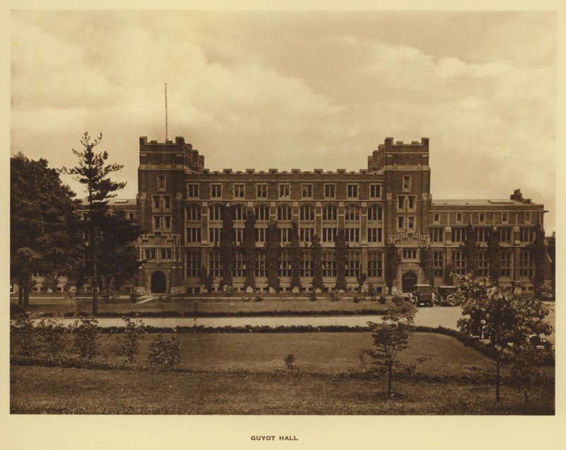 Princeton University: Guyot Hall (s/h foto) af American Photographer (after)