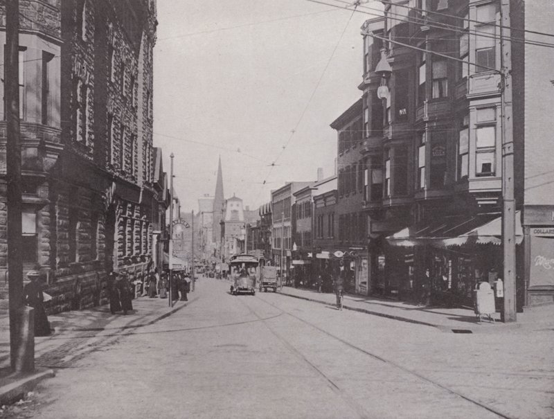 Providence, Rhode Island: Westminster Street East fra katedralen (s/h foto) af American Photographer (after)