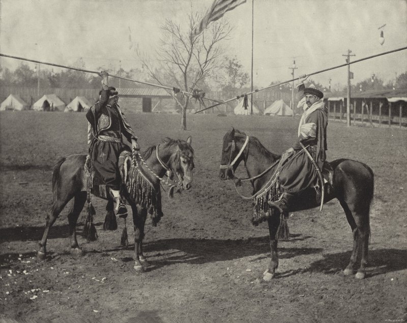 Arabiske Spearmen of the Wild East Show af American Photographer