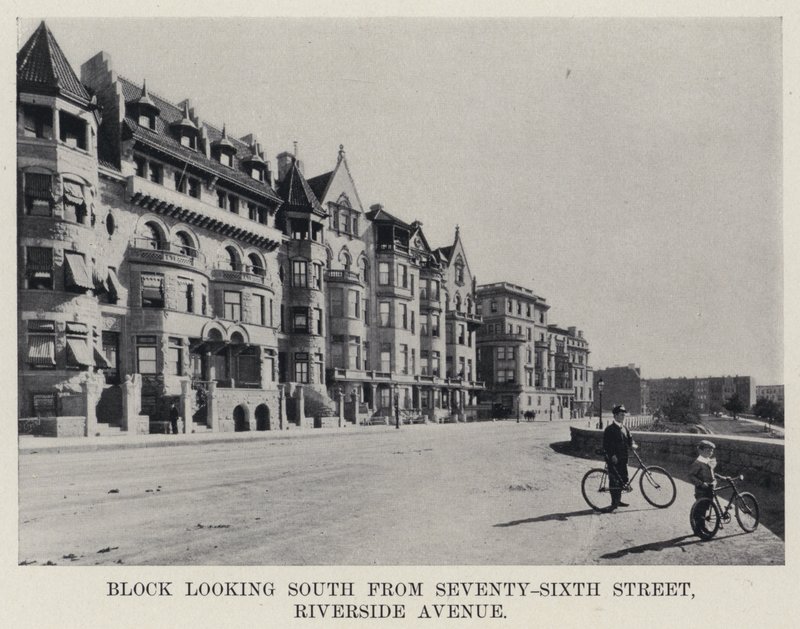 Blok ser mod syd fra Seventy-Sixth Street, Riverside Avenue (s/h foto) af American Photographer