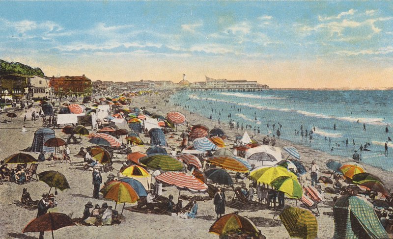 Californien: "Filmstranden", Crystal Pier, Santa Monica, Californien (farvefoto) af American Photographer