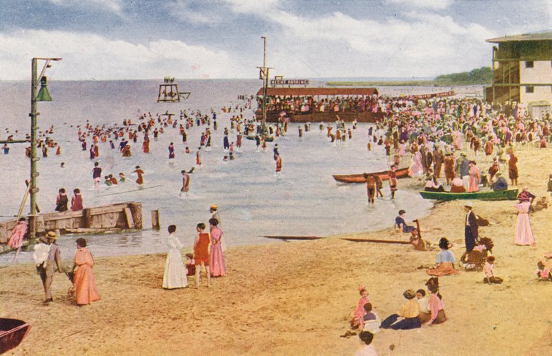 Chicago: Wilson Avenue Bathing Beach, North Shore (farvefoto) af American Photographer