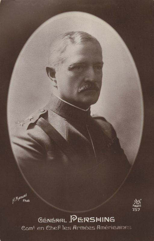 General John J Pershing (s/h-foto) af American Photographer