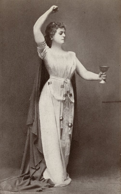 Lilli Lehmann, som Isolde, i "Tristan und Isolde" (s/h-foto) af American Photographer