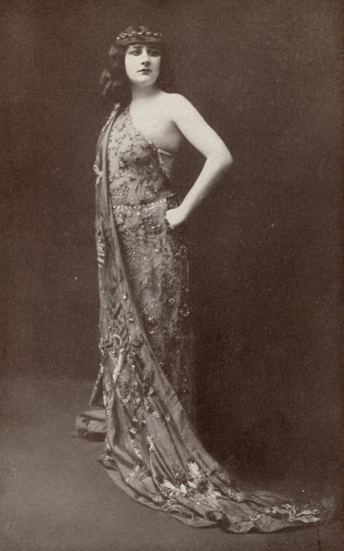 Mary Garden, som "Salome" (s/h-foto) af American Photographer