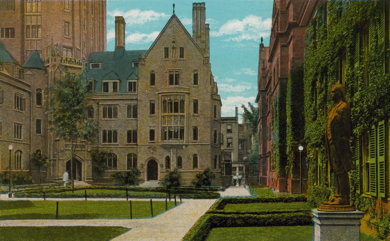 New Haven, Conn: Bingham Hall og Connecticut Hall, Yale University (farvefoto) af American Photographer
