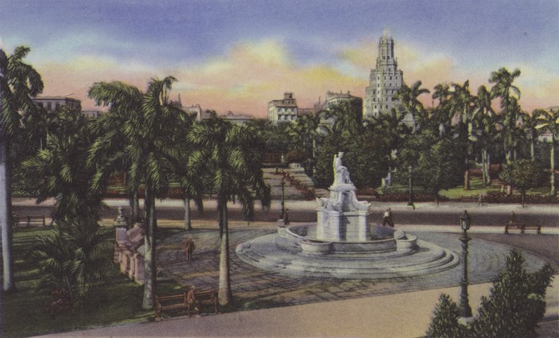 Fraternity Park, India Statue, Fraternity Park, India Statue (farvet foto) af American Photographer