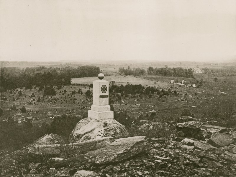 Gettysburg Battlefield (fotogravure) af American School