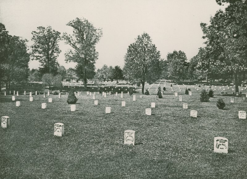 Soldatergrave, Arlington Heights (fotogravure) af American School