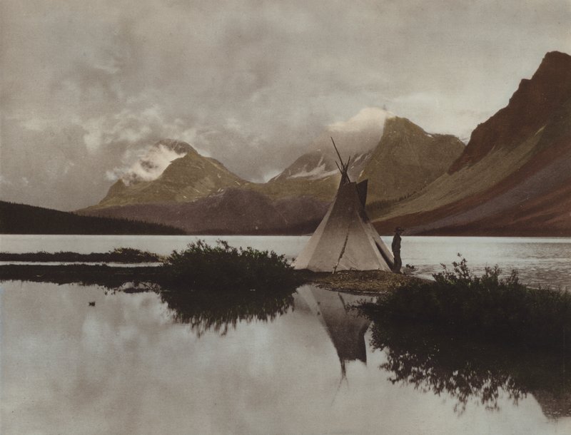 Bow Lake (farvefoto) af Byron Hill Harmon