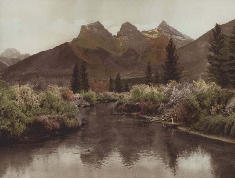 De tre søstre (farvefoto) af Byron Hill Harmon