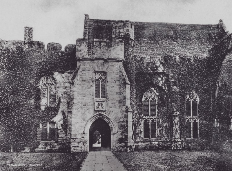 Penshurst Castle (s/h-billede) af Charles Essenhigh Corke