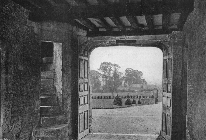 Gatehouse-indgang (s/h-billede) af Charles Latham