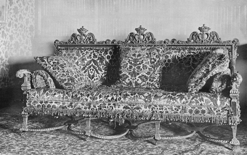 Den store sofa i William og Mary-perioden af Charles Latham