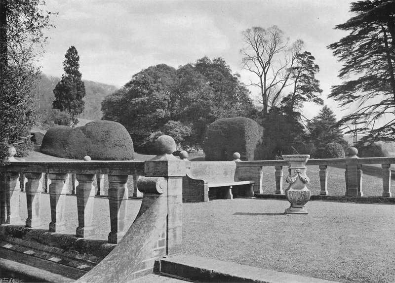Hardwick House: En balustreret terrasse af Charles Latham