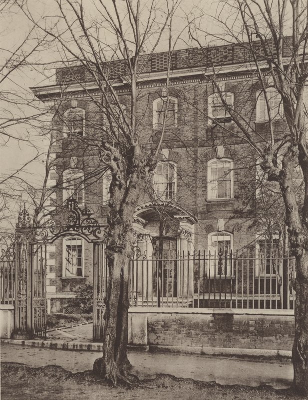 Hus i Rainham, Essex af Charles Latham